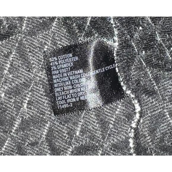 Worthington Women's Sleeveless Top - Picture 9 of 9